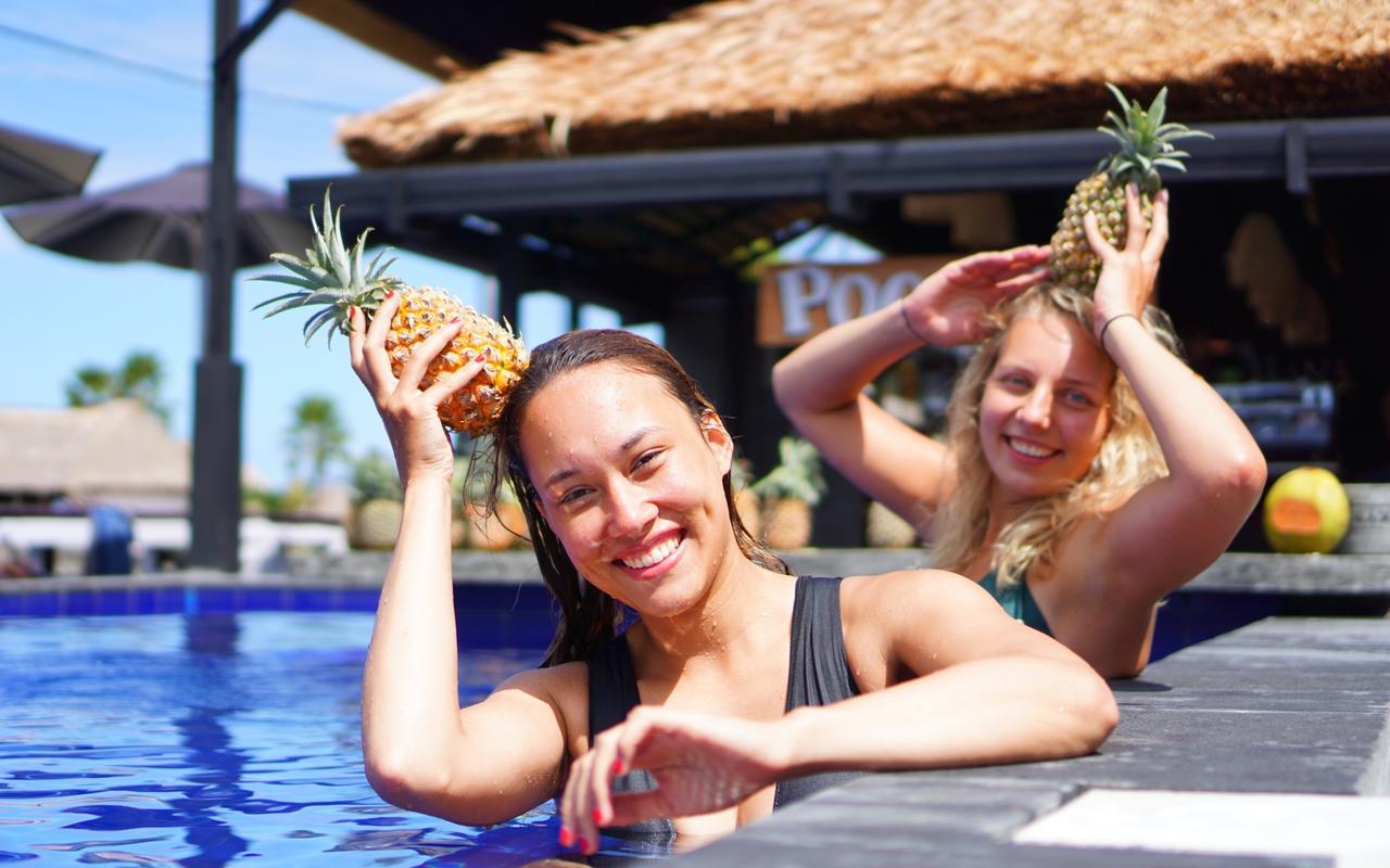 Canggu Beach Hostel Exterior photo